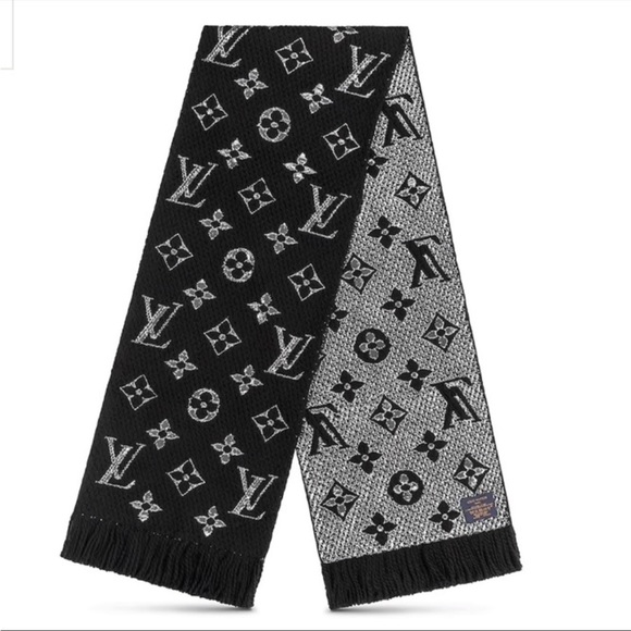Louis Vuitton scarf - Picture 6 of 11